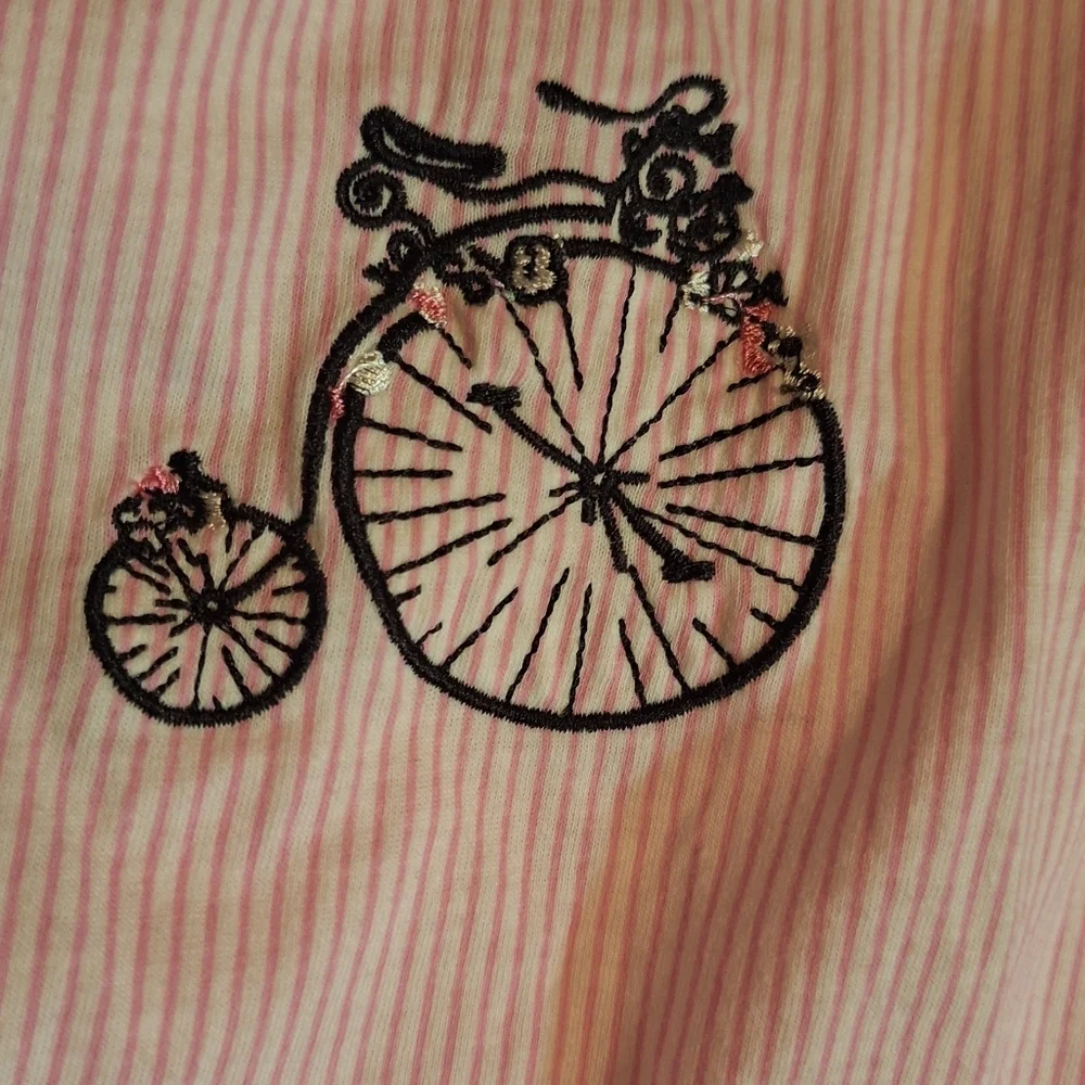 Laura Ashley Pink Striped Pajama Set Ladies Large Tricycle  Embroidery Capri